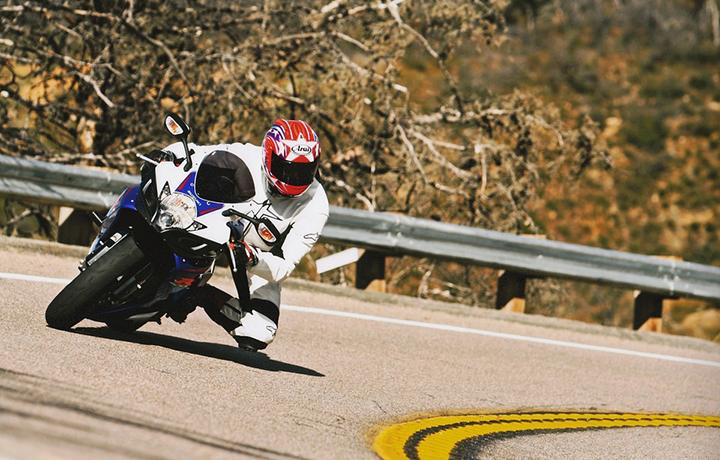 Four Reasons Why Sportbikes Get Poor Fuel Mileage